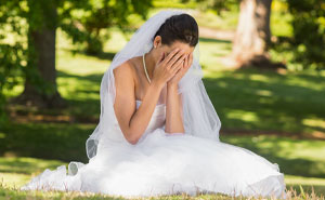 MIL-To-Be Ignores Bride’s Severe Food Allergy, Brings Potentially Dangerous Meal To Wedding