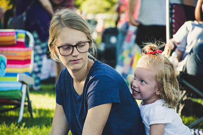Frustrated Mom Can't Stand Random Kids Attaching Themselves To Her Family On Holidays Frustrated Mom Can't Stand Random Kids Attaching Themselves To Her Family On Holidays