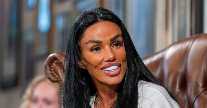 15 Pre-Plastic Surgery Photos Of Celebrities That Are Hard To Process