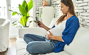 First-Time Mom Takes Friend For Granted For 3 Years, Finally Makes An Effort After She Gets Blocked