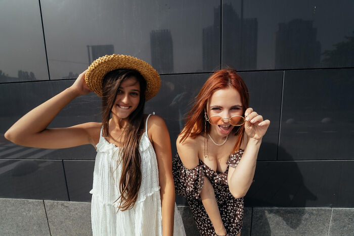 40 People Dated Someone Attractive Enough To Ignore Every Dealbreaker Until It Was Too Late