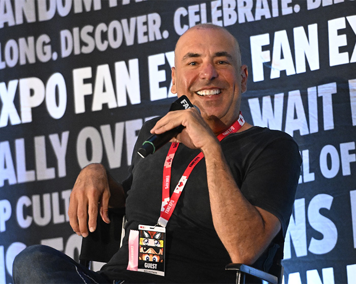 Hollywood Star smiling at an event, with an unrecognizable look in a new photo. Hollywood Star smiling at an event, with an unrecognizable look in a new photo.