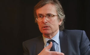 Man Who Issued Warning Of Covid And 2008 Crash Has Predicted Another Global Financial Disaster