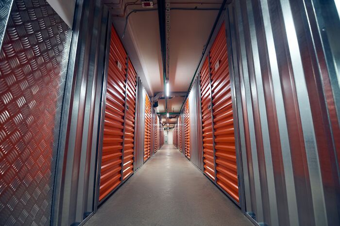 Storage units where people are getting scammed by workers in various industries.