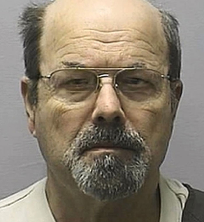 32 People Who Lived Through Serial Offender Eras Share What That Was Like