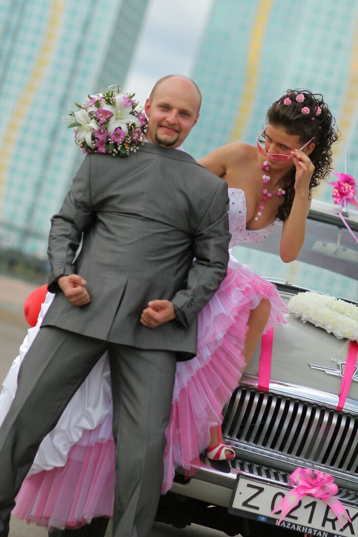 Someone Said, “Show Your Most Cringe Wedding Photo,” And Hilarity Ensued (43 Pics)
