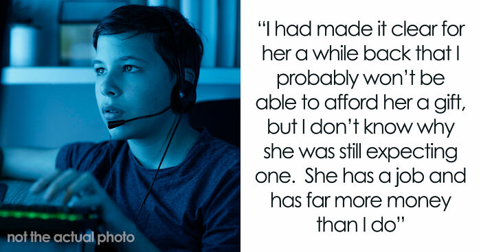 Siblings Have A Spat As Sis Doesn’t Get A Gift From Bro, She Goes Ballistic And Destroys His Games