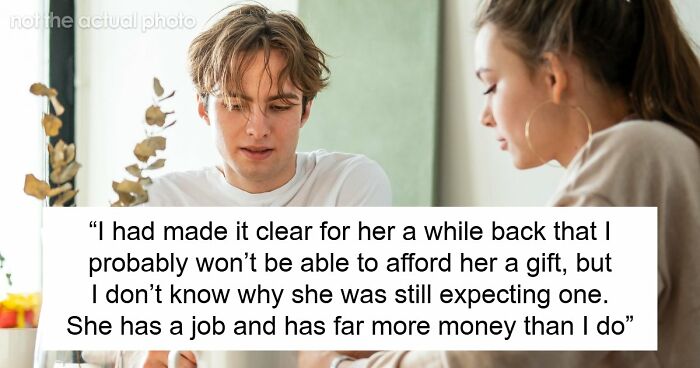 Siblings Have A Spat As Sis Doesn’t Get A Gift From Bro, She Goes Ballistic And Destroys His Games