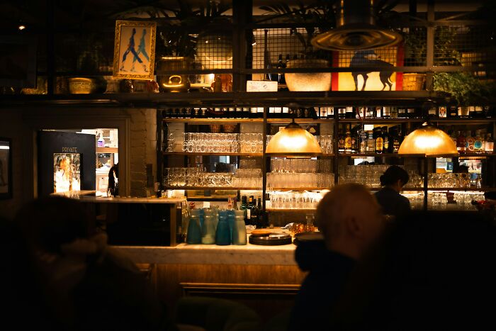 53 Things Bartenders Overheard That They Wish They Could Forget