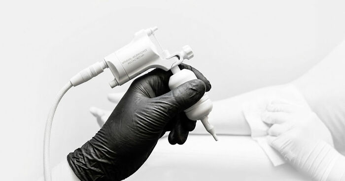 The Thing You Got Permanently Inked On Your Body At 19 Is Now A $1.5 Billion Regret Industry
