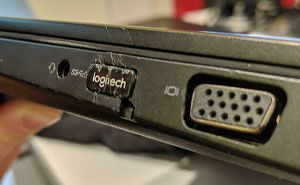 If You Think You’re Having A Bad Day, Spare A Thought For These 88 Poor Tech Support Workers (New Pics)