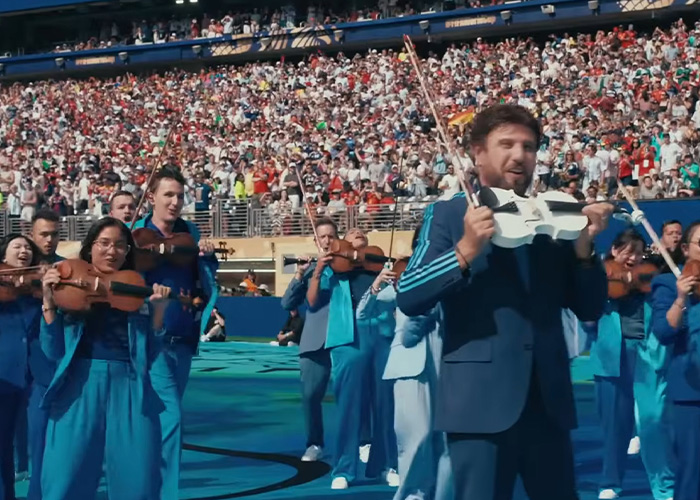 "Completely Unnecessary": FIFA’s Ambitious World Cup Halftime Show Leaves Fans Cringing "Completely Unnecessary": FIFA’s Ambitious World Cup Halftime Show Leaves Fans Cringing