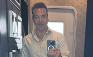 Major Hollywood Star Blows Fans Away With 