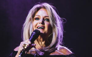 Legendary Singer Bonnie Tyler Passes Away Aged 75