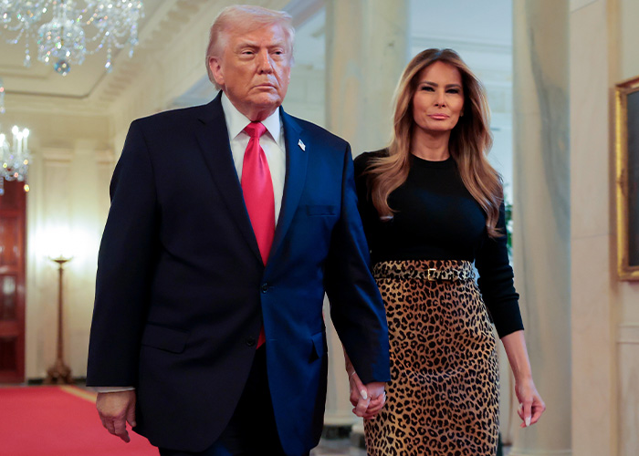 Donald Trump and Melania holding hands in the White House, amidst reports of Trump's bad habits. Donald Trump and Melania holding hands in the White House, amidst reports of Trump's bad habits.