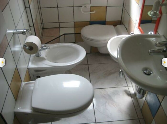 That Feeling When You Enter A Bathroom And Literally Don’t Know Where To Start
