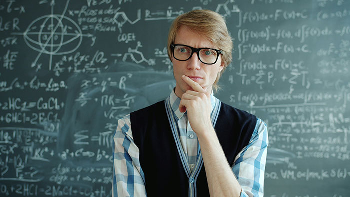 Lazy Seniors Force Classmates To Do All The Work, Teacher's Trap Blows Up In Their Faces Lazy Seniors Force Classmates To Do All The Work, Teacher's Trap Blows Up In Their Faces