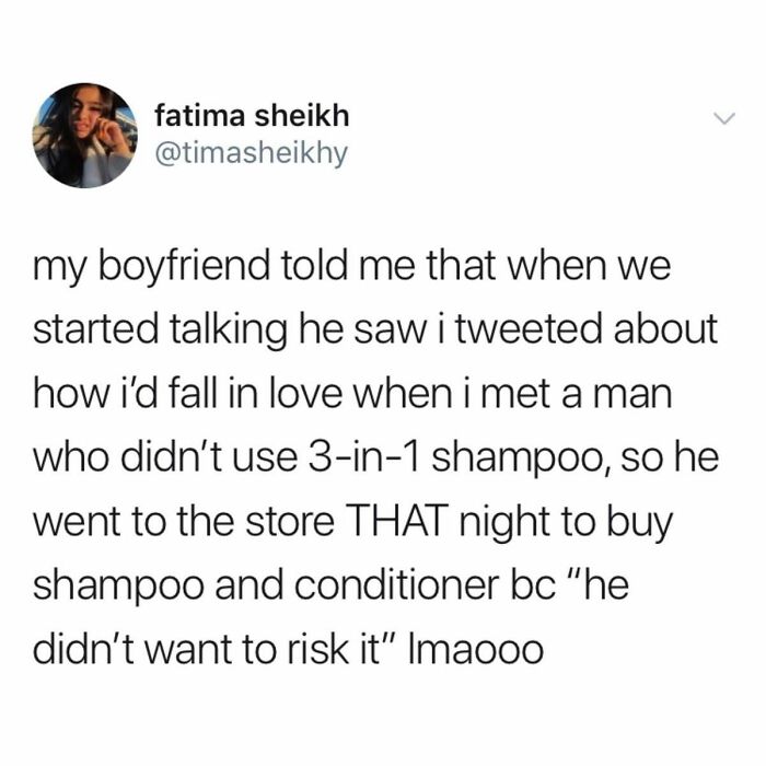 A wholesome tweet about someone having their back online, where a boyfriend buys shampoo to impress.