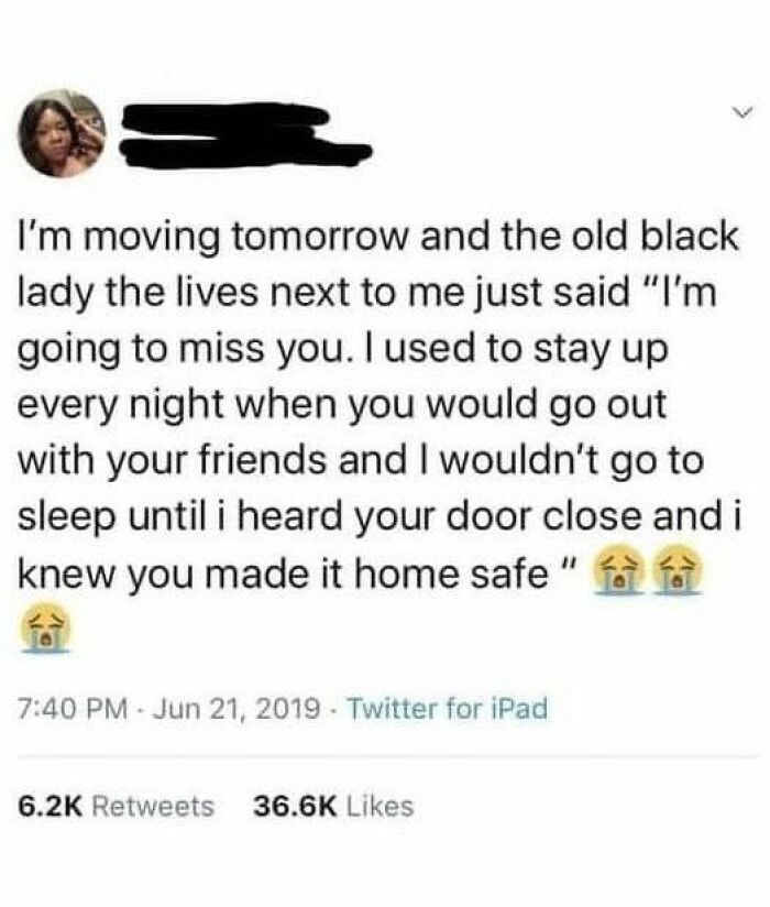Screenshot of a wholesome post on Twitter, showing someone having someone else's back online.