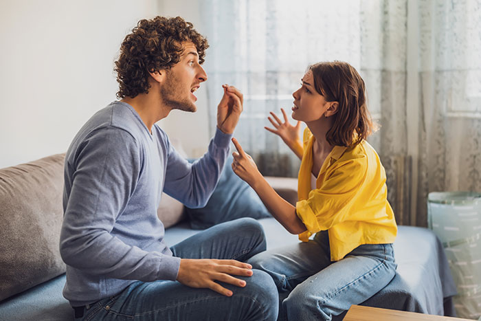 Man Blocks Girlfriend Everywhere After She Makes A Horrible Financial Decision: &ldquo;This Can&rsquo;t Be Real&rdquo;