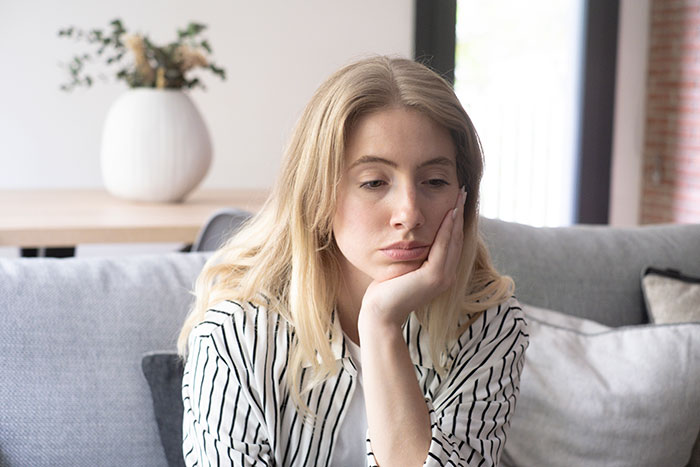 Wife Sets "Nobody Comes Over" Rule After Miscarriage, Hubby Thinks It Doesn't Apply To His Mommy Wife Sets "Nobody Comes Over" Rule After Miscarriage, Hubby Thinks It Doesn't Apply To His Mommy