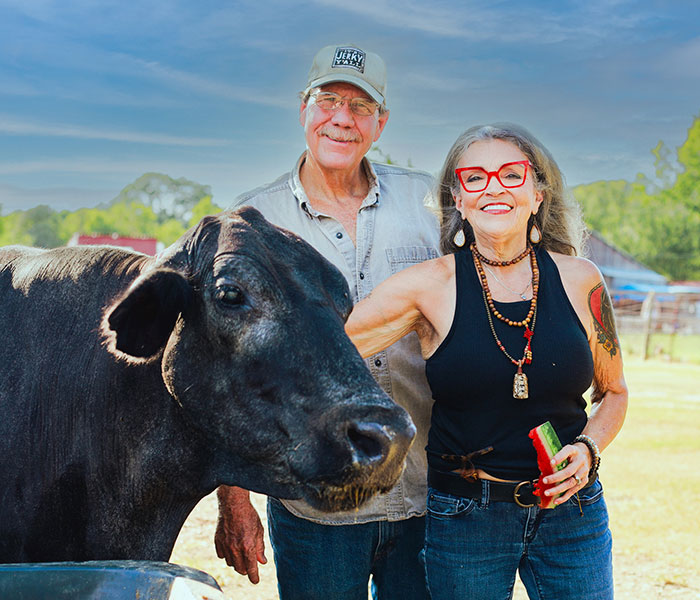 Vegan Wife Of Cattle Rancher Fights Husband To Turn His Farm Into A Sanctuary: "Those Cows Became Family" Vegan Wife Of Cattle Rancher Fights Husband To Turn His Farm Into A Sanctuary: "Those Cows Became Family"