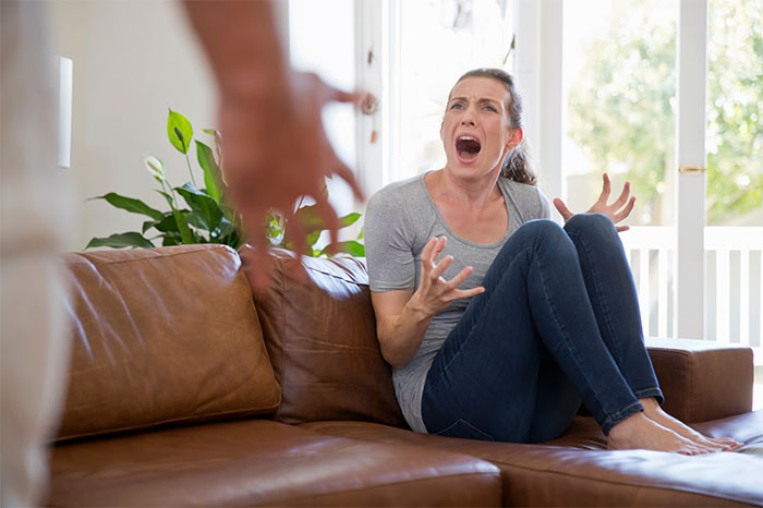 Kids See Step-Mom's True Face, Decide To Show Dad Exactly Who She Is
