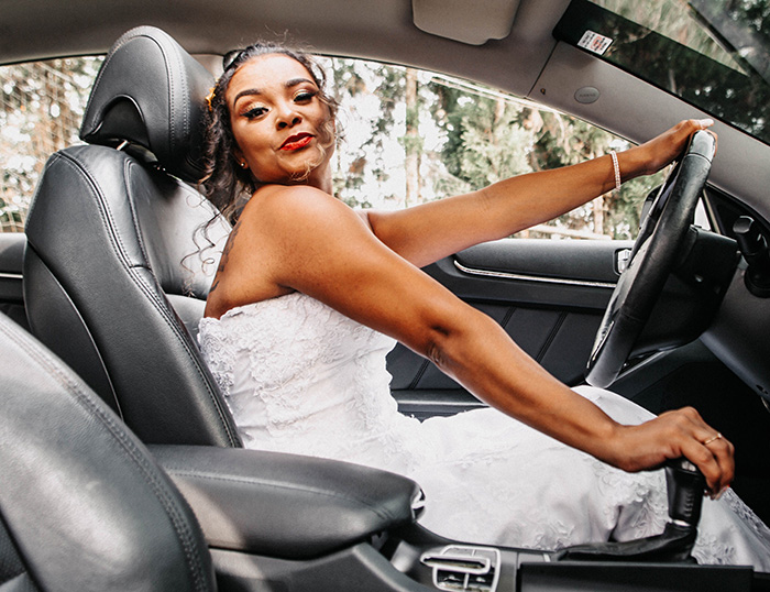 Bride Comes In To Pay For Wedding One Day Before Getting Married, Surprised They Kick Her Out Bride Comes In To Pay For Wedding One Day Before Getting Married, Surprised They Kick Her Out