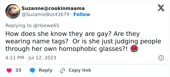 Screenshot of a tweet from Suzanne@cookinmaama questioning the hair salon owner's judgment of transgender customers. Screenshot of a tweet from Suzanne@cookinmaama questioning the hair salon owner's judgment of transgender customers.