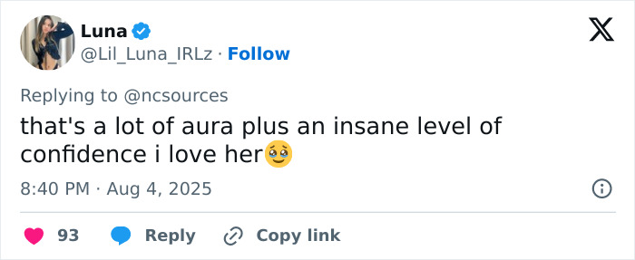 A social media comment from 'Luna' praising Noah Cyrus's confidence and aura from her desert photoshoot. A social media comment from 'Luna' praising Noah Cyrus's confidence and aura from her desert photoshoot.