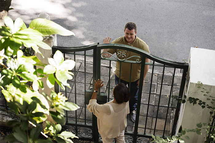 Entitled Dad Dumps His Toddler On The Neighbor Without Asking, She Finds The Perfect Way To Stop It Entitled Dad Dumps His Toddler On The Neighbor Without Asking, She Finds The Perfect Way To Stop It
