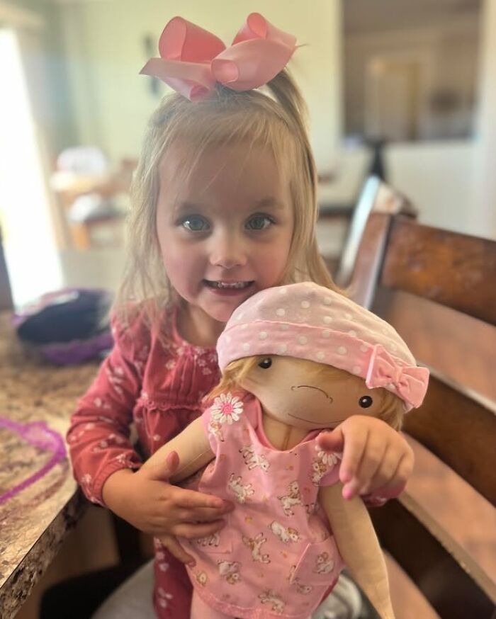 This Woman Continues To Create Custom Dolls That Celebrate Every Child’s Uniqueness (25 New Pics)