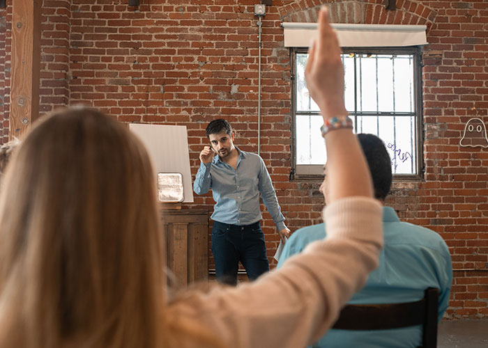 47 Signs That People Mistake For Low Intelligence When It's Really Not