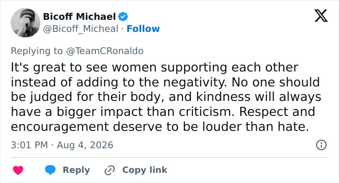 A tweet from Bicoff Michael, supporting Georgina Rodriguez and women against body-shamers, promoting kindness over criticism.