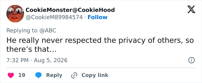 Screenshot of a tweet by CookieMonster criticizing Perez Hilton's past lack of respect for privacy after his significant injuries. Screenshot of a tweet by CookieMonster criticizing Perez Hilton's past lack of respect for privacy after his significant injuries.