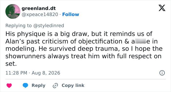 Tweet by greenland.dt discussing Alan Ritchson's physique and past objectification, hoping for respect. Tweet by greenland.dt discussing Alan Ritchson's physique and past objectification, hoping for respect.