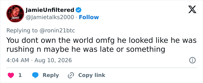 A tweet from JamieUnfiltered supporting the man who pushed past women filming on a busy metro station escalator. A tweet from JamieUnfiltered supporting the man who pushed past women filming on a busy metro station escalator.