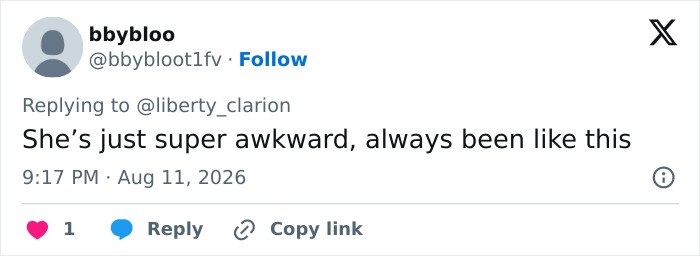 Screenshot of a fan's tweet about Kristen Stewart's unsettling appearance on Jimmy Fallon, speculating she's just awkward.