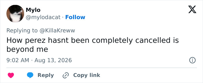 Screenshot of a tweet by Mylo discussing the 'How I Met Your Mother' star's creepy controversy and forced coming out.