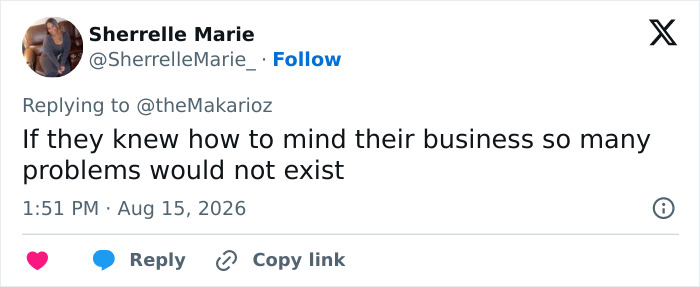 Black hairstylist facing white couple questioning her presence in apartment building, shown in a tweet by Sherrelle Marie. Black hairstylist facing white couple questioning her presence in apartment building, shown in a tweet by Sherrelle Marie.