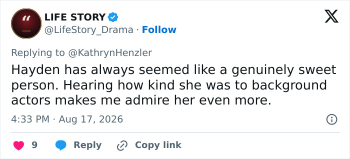 A tweet praises Hayden Panettiere's kind behavior towards background actors, highlighting her genuinely sweet personality. A tweet praises Hayden Panettiere's kind behavior towards background actors, highlighting her genuinely sweet personality.