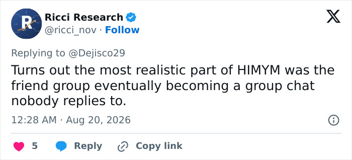 A tweet about HIMYM stars cast's bond and the realistic evolution of a friend group chat. A tweet about HIMYM stars cast's bond and the realistic evolution of a friend group chat.