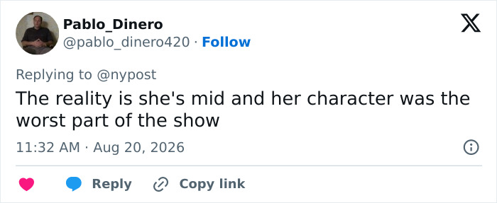 Screenshot of a tweet criticizing an Office star's character, exposing a harsh reality about her TV career. Screenshot of a tweet criticizing an Office star's character, exposing a harsh reality about her TV career.