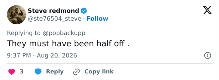 Screenshot of a tweet by Steve redmond commenting on Margaret Qualley's 'barefoot' sandals.