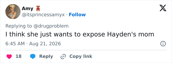 A screenshot of a tweet from Amy, commenting on Ruby Rose sharing Hayden Panettiere's private texts. A screenshot of a tweet from Amy, commenting on Ruby Rose sharing Hayden Panettiere's private texts.