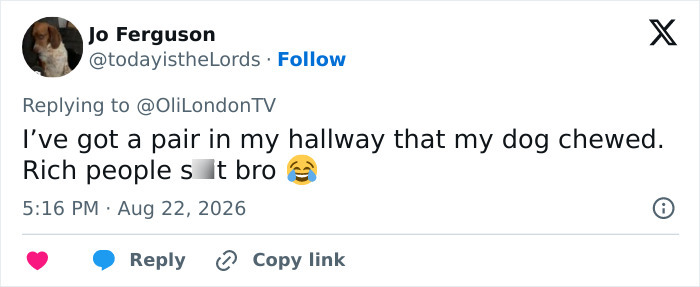 Screenshot of a tweet by Jo Ferguson criticizing the expensive barefoot sandals and calling it rich people s***.