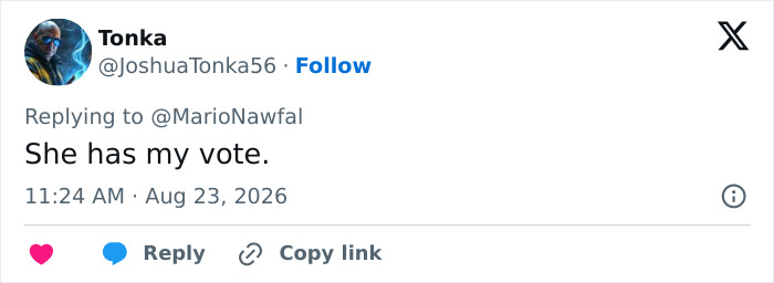 A tweet with the text: She has my vote. From Tonka with profile picture of a man in sunglasses with blue highlights. A tweet with the text: She has my vote. From Tonka with profile picture of a man in sunglasses with blue highlights.