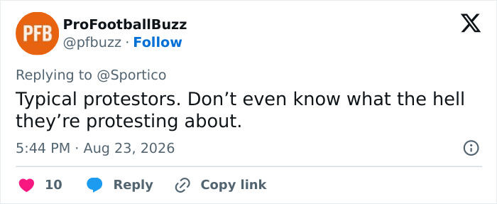 Screenshot of a tweet from @pfbuzz remarking on anti-trans protesters not knowing what they are protesting about. Screenshot of a tweet from @pfbuzz remarking on anti-trans protesters not knowing what they are protesting about.