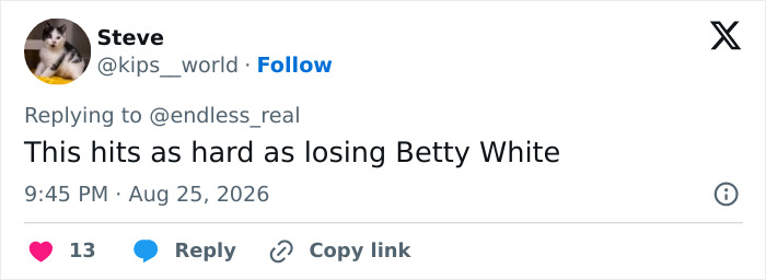 Screenshot of a tweet comparing the sadness of Dolly Parton's last public appearance to losing Betty White. Screenshot of a tweet comparing the sadness of Dolly Parton's last public appearance to losing Betty White.
