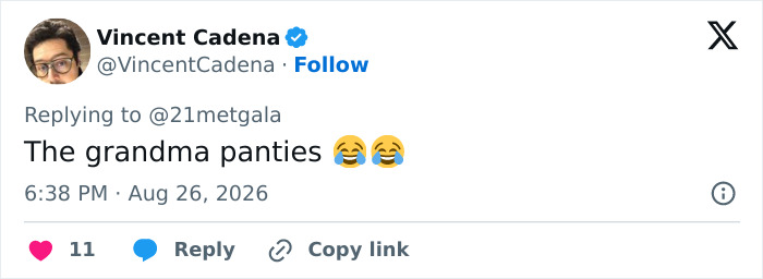A tweet commenting on Joey King's movie premiere look, specifically 'grandma panties'. A tweet commenting on Joey King's movie premiere look, specifically 'grandma panties'.